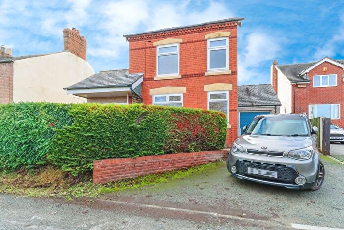 3 Bedroom Detached House For Sale In Highfield Road, Highfield, Wrexham, LL11