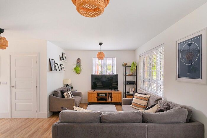 3 Bedroom Detached House For Sale In Malago Drive, Bedminster, BS3