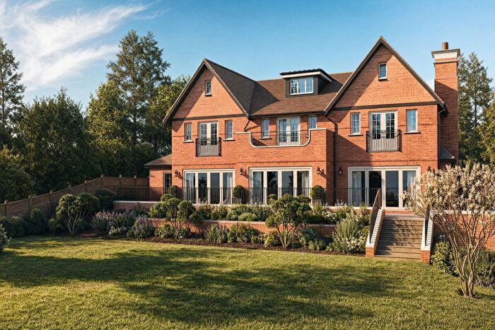 5 Bedroom Detached House For Sale In Pastens Road, Oxted, RH8