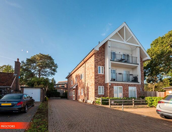 2 Bedroom Apartment For Sale In Shirley Church Road, Shirley, Croydon, CR0