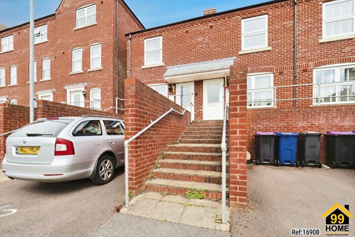 2 Bedroom End Of Terrace House For Sale In Marshalls Rise, Gainsborough, Lincolnshire, DN21