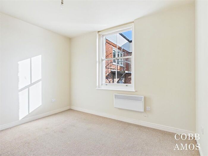 1 Bedroom Flat For Sale In High Street, Leominster, HR6