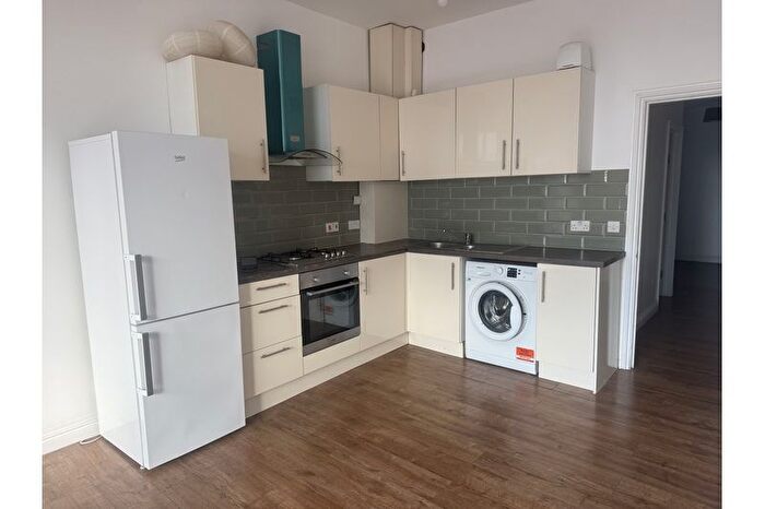 2 Bedroom Flat To Rent In London Road, Croydon, CR0
