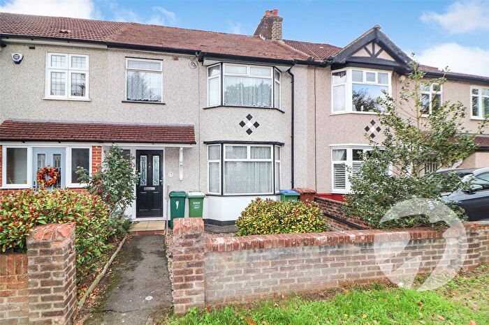 3 Bedroom Terraced House For Sale In Grasmere Road, Bexleyheath, DA7