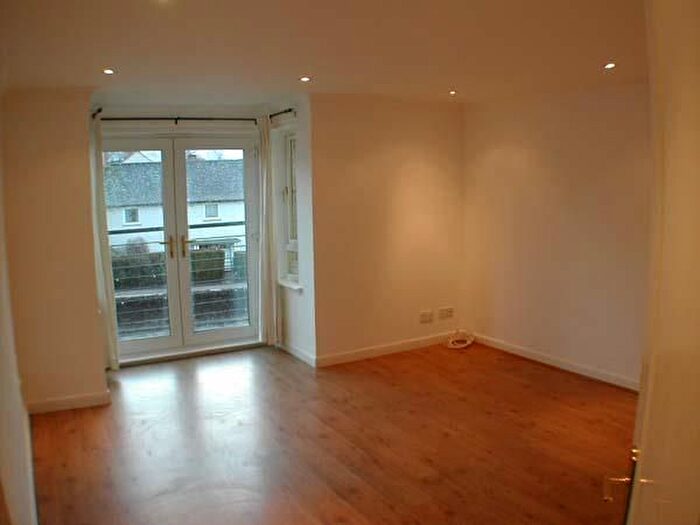 2 Bedroom Flat To Rent In Gilmerton Road, Edinburgh, EH16