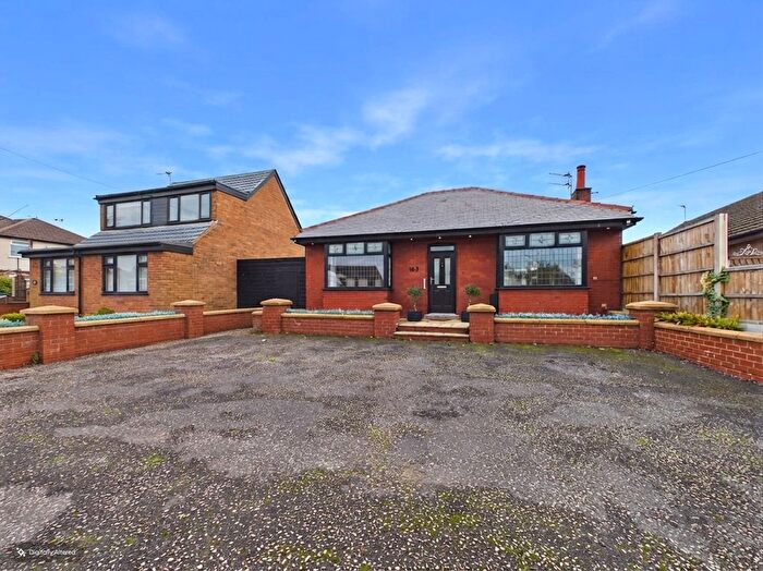 4 Bedroom Bungalow For Sale In Common Edge Road, Blackpool, FY4