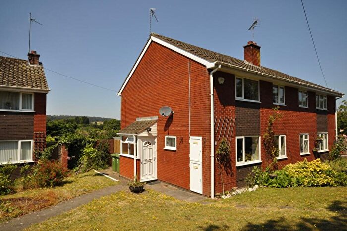 3 Bedroom Semi-Detached House For Sale In Hinksford Lane, Swindon, Dudley, DY3