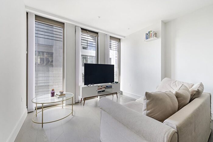 1 Bedroom Flat For Sale In Sky Residences At One Bishopsgate Plaza, London, EC3A