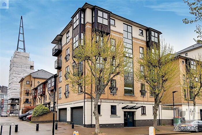 2 Bedroom Flat To Rent In Cumberland House, Wesley Avenue, London, E16