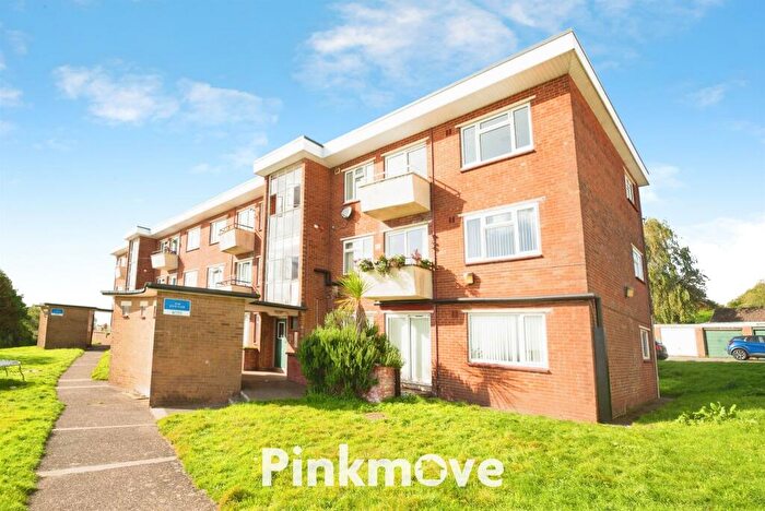 2 Bedroom Flat For Sale In Joyce Close, Newport, NP20