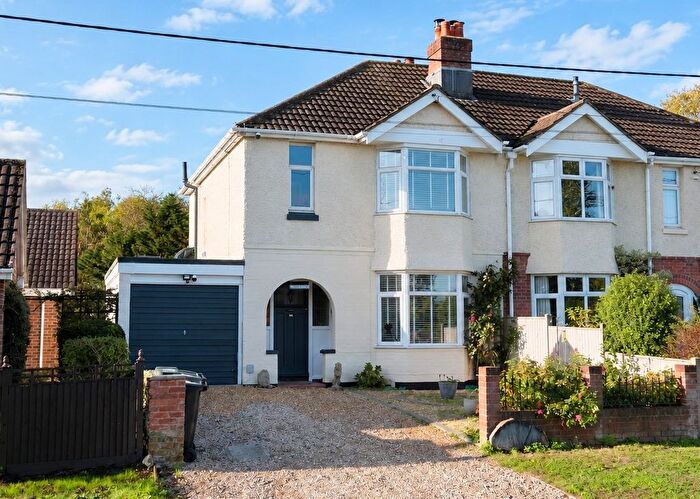 3 Bedroom Semi-Detached House For Sale In Cracknore Hard Lane, Marchwood, SO40