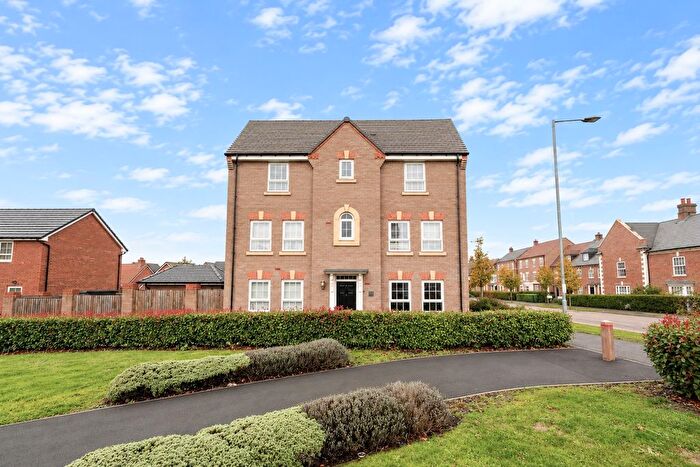 4 Bedroom Town House For Sale In Tay Road, Lubbesthorpe, Leicester, Leicestershire, LE19