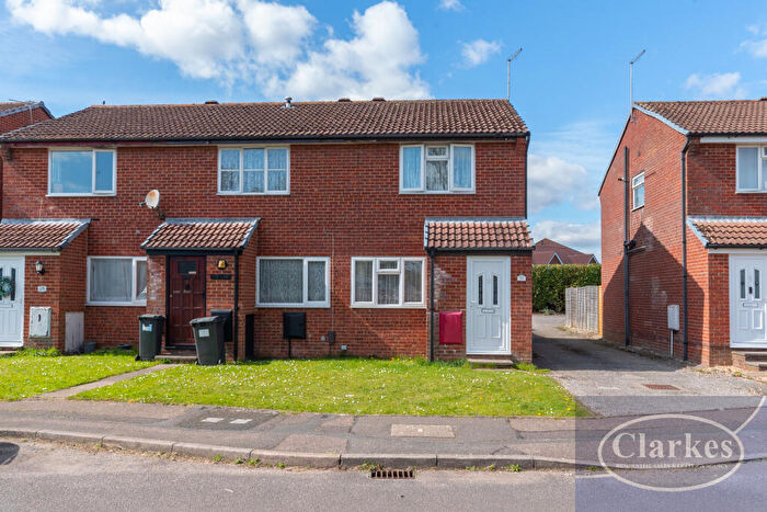 2 Bedroom End Of Terrace House For Sale In Chesildene Avenue, Bournemouth, Dorset, BH8