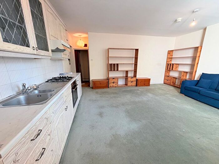 Studio To Rent In Windsor Road, Ealing, W5