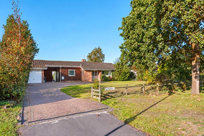3 Bedroom Detached Bungalow For Sale In Cargreen, Hampton-on-the-hill, Warwick, CV35