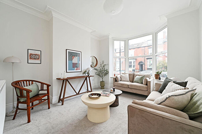 3 Bedroom Terraced House For Sale In South View Road, Nether Edge, Sheffield, S7