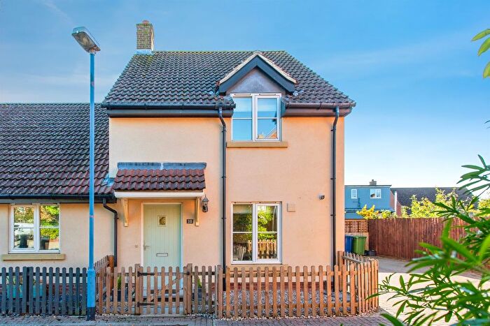2 Bedroom Semi-Detached House For Sale In Bucksherd Close, Great Cambourne, Cambridge, CB23