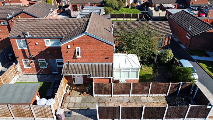 3 Bedroom Semi-Detached House For Sale In Peter Street, St Helens, WA10