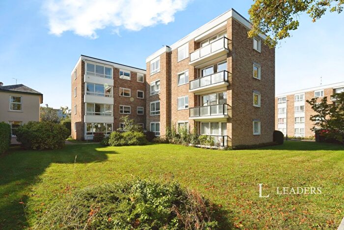 2 Bedroom Flat To Rent In Queens Road, Cheltenham, Gloucestershire, GL50