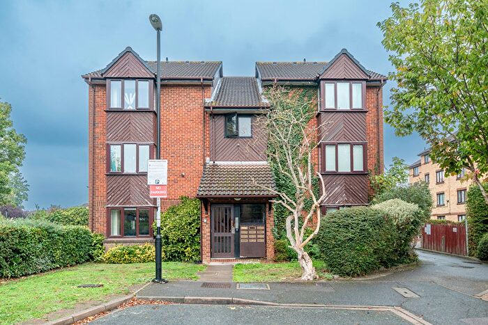 1 Bedroom Flat For Sale In Redgrave Close, Croydon, CR0
