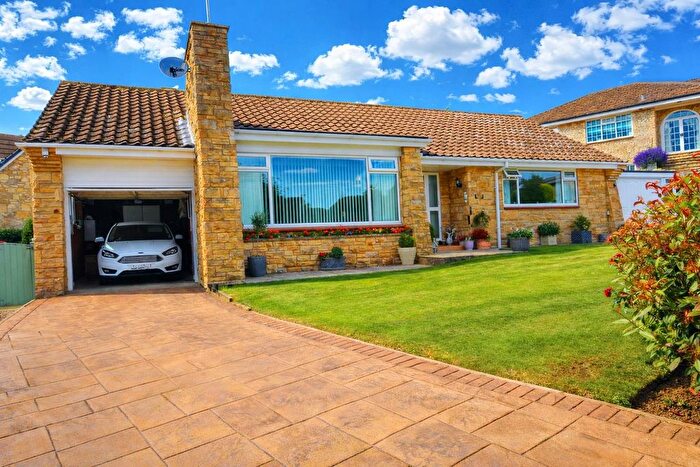 3 Bedroom Detached Bungalow For Sale In Manor Park, Darrington, Pontefract, WF8
