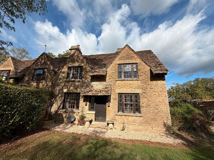 3 Bedroom Semi-Detached House To Rent In Victory Cottages, Great Chalfield, SN12
