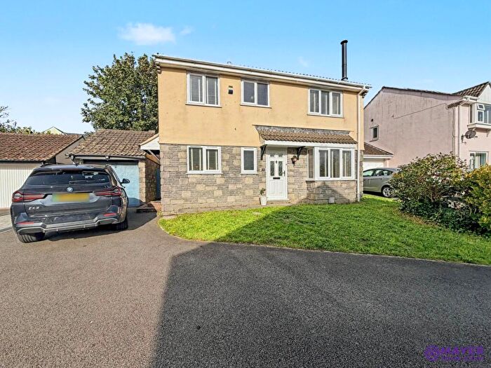 4 Bedroom Detached House For Sale In Crest Field Rise, Ivybridge, PL21