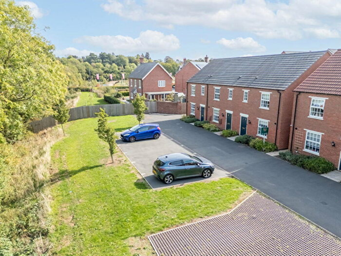 3 Bedroom End Of Terrace House For Sale In Wadsworth Close, Market Harborough, LE16