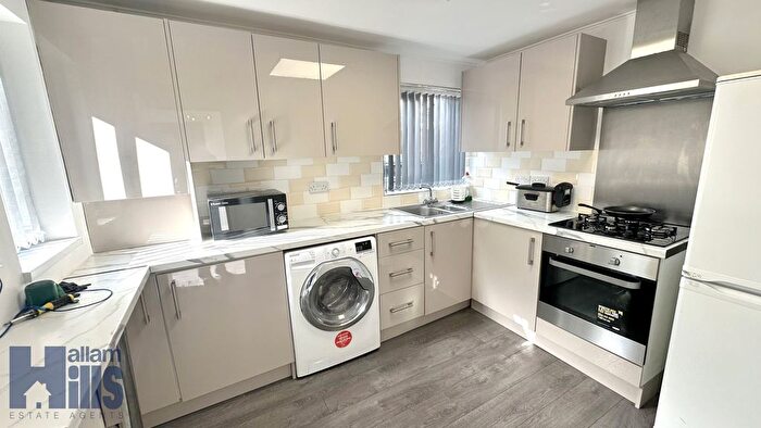 2 Bedroom Semi-Detached House To Rent In Scott Road, Sheffield, South Yorkshire, S4