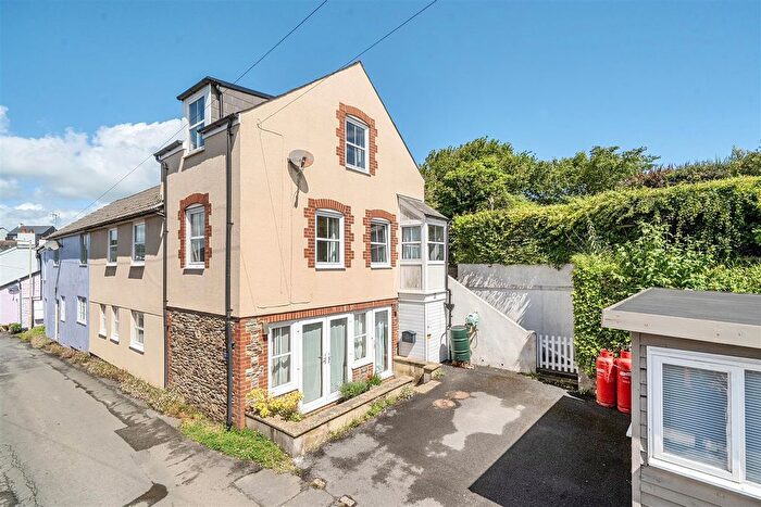 4 Bedroom Semi-Detached House For Sale In Chapel Street, Blackawton, TQ9