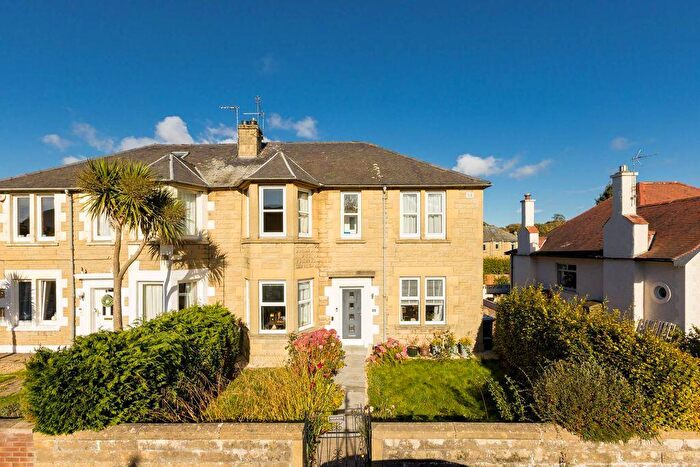 2 Bedroom Flat For Sale In Parkgrove Gardens, Clermiston, Edinburgh, EH4