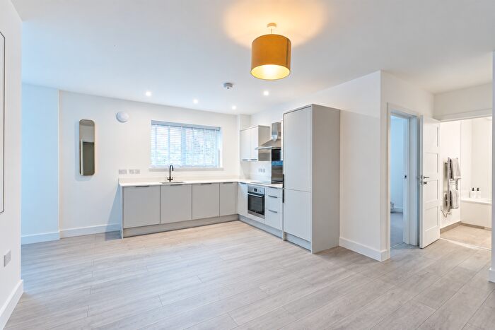 1 Bedroom Flat To Rent In William Hunter Way, Brentwood, Essex, CM14