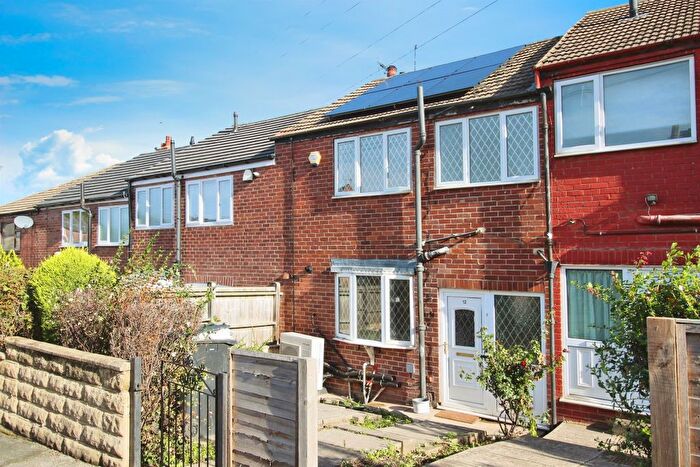 3 Bedroom Terraced House For Sale In School Street, Morley, Leeds, LS27