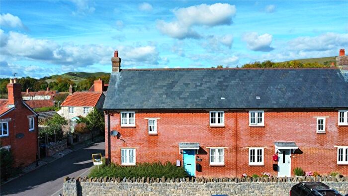 3 Bedroom End Of Terrace House For Sale In The Fields, Mere, Warminster, Wiltshire, BA12