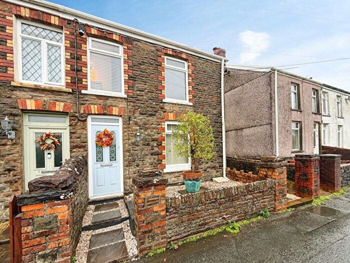 2 Bedroom Semi Detached House For Sale In New Road, Cilfrew, Neath, SA10
