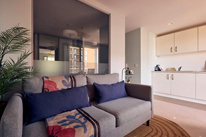 Studio To Rent In Stoneywood Brae, Aberdeen, Aberdeen City, AB21
