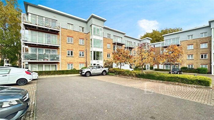 2 Bedroom Flat To Rent In Primrose Close, Luton, Bedfordshire, LU3