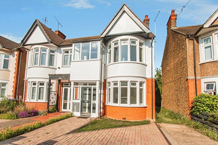3 Bedroom Semi-Detached House For Sale In Ilfracombe Road, Southend-on-Sea, Essex, SS2