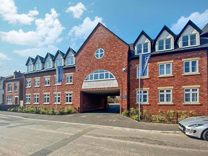 2 Bedroom Flat For Sale In Warwick Street, Berkeley Court, CV5