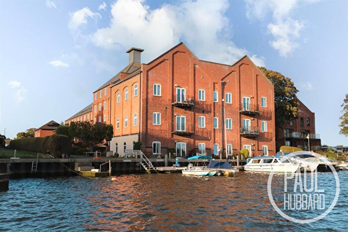 2 Bedroom Flat For Sale In Swonnells Walk, Oulton Broad, NR32