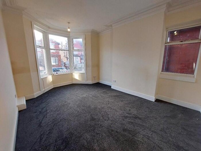 2 Bedroom Flat To Rent In Palatine Road, Blackpool, Lancashire, FY1