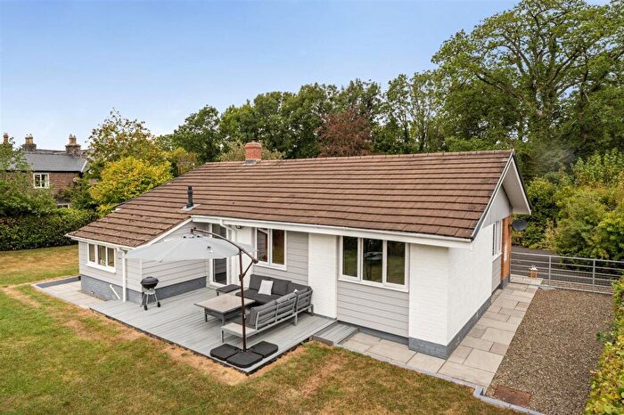 3 Bedroom Detached Bungalow For Sale In Brackendale, Crossgates, Llandrindod Wells, LD1