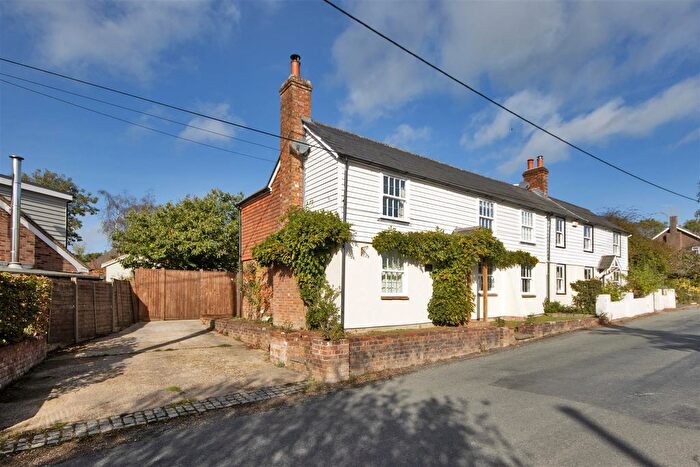 3 Bedroom Semi-Detached House For Sale In Lymden Lane, Stonegate, Wadhurst, TN5