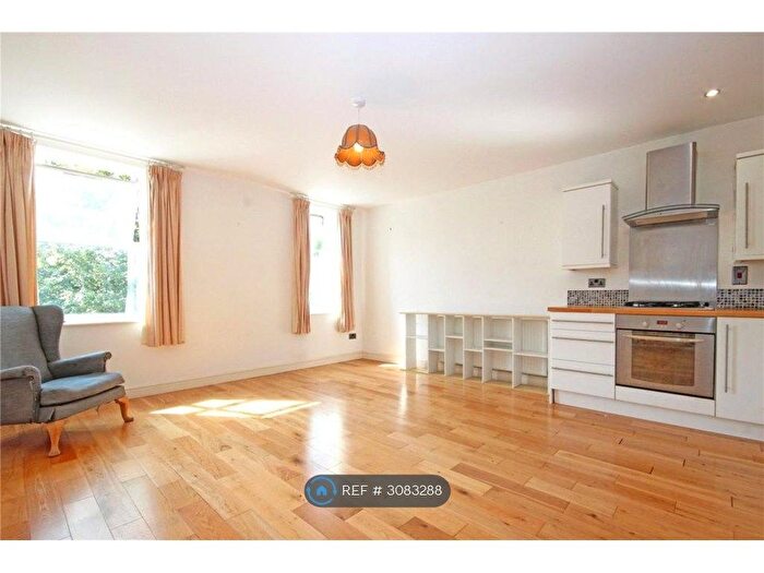 1 Bedroom Flat To Rent In Lower Cheltenham Place, Bristol, BS6