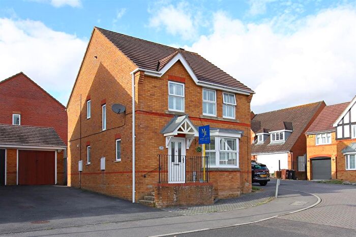 4 Bedroom Detached House For Sale In St. Birstan Gardens, Andover, SP10