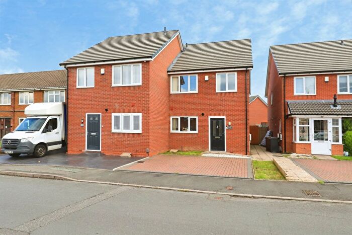 3 Bedroom Semi-Detached House For Sale In Chapel Street, Bilston, WV14
