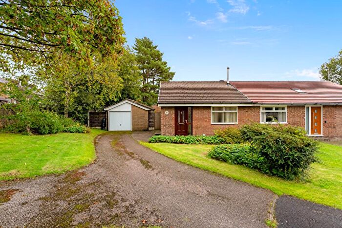 2 Bedroom Semi-Detached Bungalow For Sale In Rushey Field, Bolton, BL7