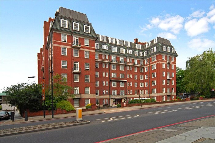 2 Bedroom Flat For Sale In Finchley Road, London, NW8