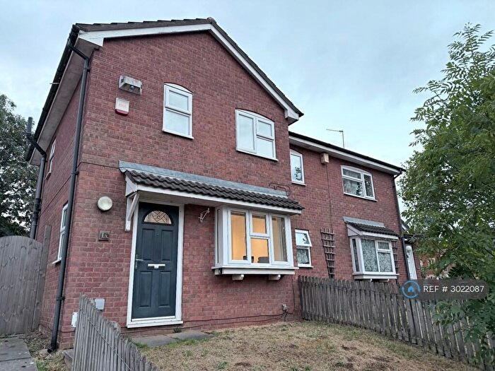 2 Bedroom Semi-Detached House To Rent In Kent St North, Birmingham, B18