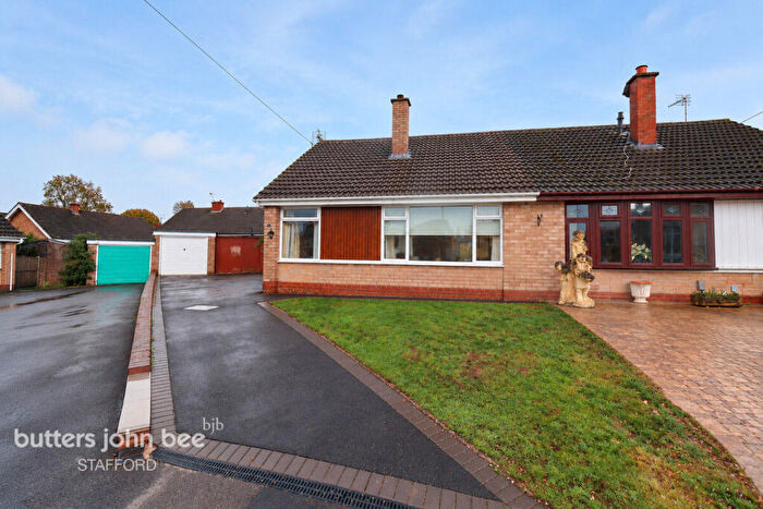 2 Bedroom Semi-Detached Bungalow For Sale In Burns Avenue, Stafford, ST17